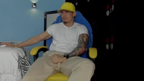 Snapshot of alex_sthorm chatting on 14, 11, 2025 alex_sthorm online show from 14, 11, 2025