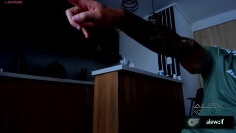 Alex Wolf online show from 26, 3, 2026