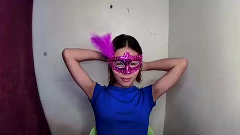 Snapshot of alexa04052007 chatting on 18, 12, 2025 alexa04052007 online show from 18, 12, 2025