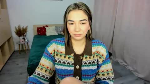 Snapshot of alexa_dolly chatting on 16, 12, 2025 Alexa online show from 16, 12, 2025
