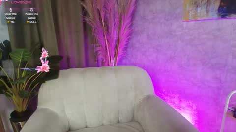 Snapshot of alexa_foxx27 chatting on 22, 10, 2025 alexa_foxx27 online show from 22, 10, 2025