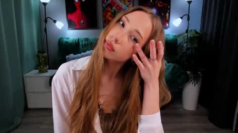 Snapshot of alexaharmon chatting on 24, 11, 2025 AlexaHarmon online show from 24, 11, 2025