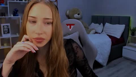 Snapshot of alexaharmon chatting on 27, 11, 2025 AlexaHarmon online show from 27, 11, 2025