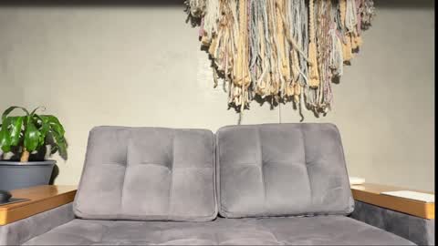 Alex  Dani online show from 7, 1, 2025