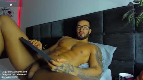 Onlyfansalexmartinezwb  Instagram alexwbmartinez  Twitter martinezcb937 online show from 14, 9, 2025
