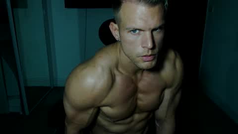 Snapshot of alexandersteelmuscle chatting on 25, 10, 2025 Alexander Steel online show from 25, 10, 2025