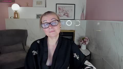 Snapshot of alexandra_kind chatting on 27, 12, 2024 Alexandra online show from 27, 12, 2024