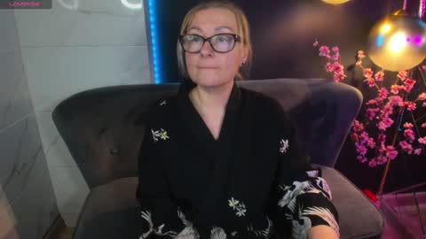 Snapshot of alexandra_kind chatting on 30, 12, 2024 Alexandra online show from 30, 12, 2024