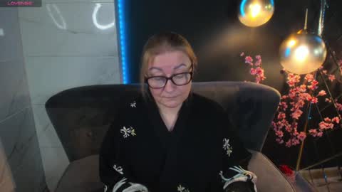 Snapshot of alexandra_kind chatting on 5, 1, 2025 Alexandra online show from 5, 1, 2025