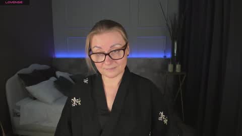 Snapshot of alexandra_kind chatting on 24, 1, 2025 Alexandra online show from 24, 1, 2025