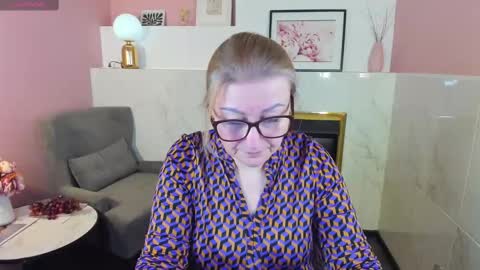Snapshot of alexandra_kind chatting on 26, 2, 2025 Alexandra online show from 26, 2, 2025