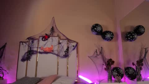 Snapshot of alexandraa_gomez chatting on 18, 10, 2025 alexandraa_gomez online show from 18, 10, 2025