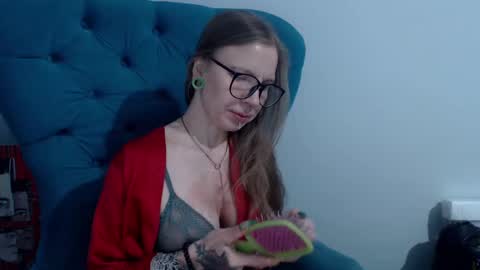 Alexandra online show from 7, 2, 2025