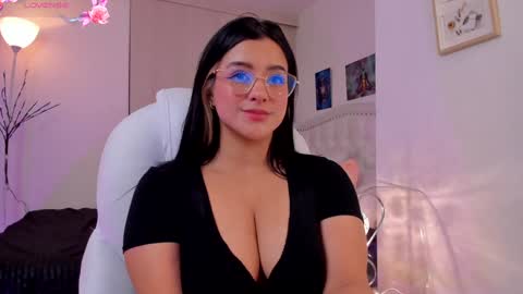 lexandra  online show from 3, 1, 2025