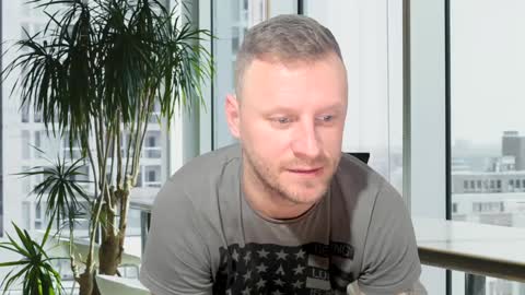 Snapshot of alexboy2022 chatting on 26, 1, 2025 onlyfans..alexyno2022 online show from 26, 1, 2025