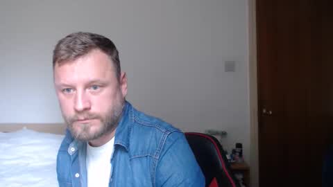 Snapshot of alexboy2022 chatting on 14, 9, 2025 onlyfans..alexyno2022 online show from 14, 9, 2025