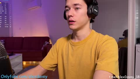 Snapshot of alexdavey chatting on 17, 1, 2025           online show from 17, 1, 2025