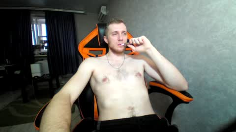 Snapshot of alexfox2018 chatting on 13, 12, 2024 Alex online show from 13, 12, 2024