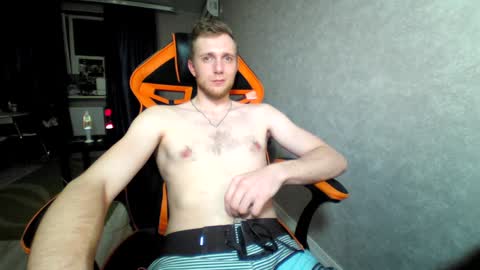 Snapshot of alexfox2018 chatting on 7, 1, 2025 Alex online show from 7, 1, 2025