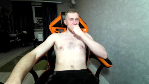 Snapshot of alexfox2018 chatting on 18, 2, 2025 Alex online show from 18, 2, 2025