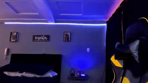 alexgiraldo__ online show from 23, 9, 2025