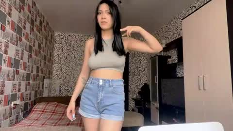 Snapshot of alexiaficke chatting on 14, 4, 2026 Emila online show from 14, 4, 2026