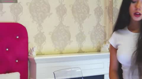 Snapshot of alexisdevine chatting on 15, 9, 2025 alexisdevine online show from 15, 9, 2025