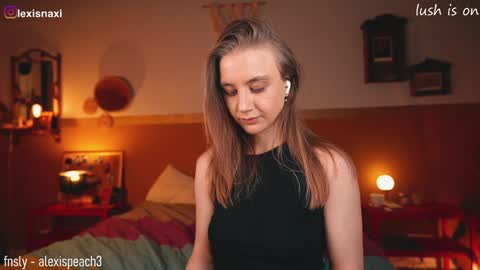 Snapshot of alexispeach chatting on 2, 2, 2025 Alexis--  online show from 2, 2, 2025