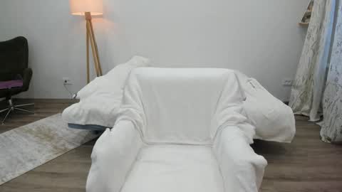 Snapshot of alexisweets chatting on 28, 10, 2025 Sosweetcherry online show from 28, 10, 2025