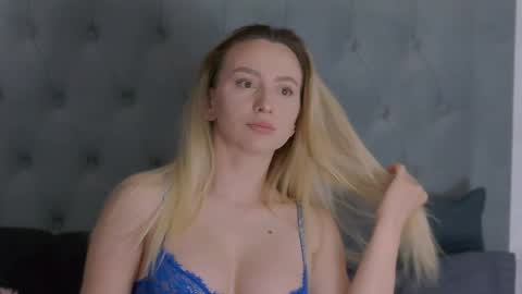 Snapshot of alexiswhiteee chatting on 21, 5, 2026 Alexis online show from 21, 5, 2026