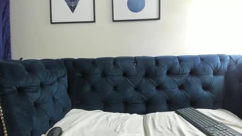 Alexsavage  online show from 13, 2, 2025