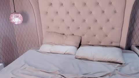 Alexsavage  online show from 20, 2, 2025