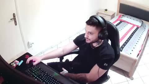 Snapshot of alexthepro00 chatting on 19, 5, 2026 alexthepro00 online show from 19, 5, 2026