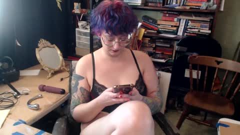 Alex Thornewood online show from 8, 7, 2026