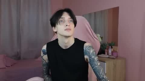 Alex online show from 4, 11, 2025