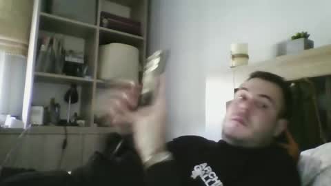 alexxro20 online show from 18, 2, 2026