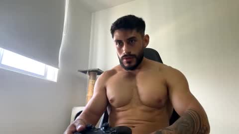 Snapshot of alexxxmachine chatting on 27, 1, 2025 Alex freelance model instagram alex b229 online show from 27, 1, 2025