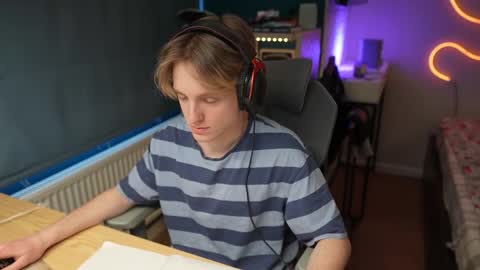 Snapshot of alexycutie chatting on 2, 2, 2026 Alexycutie online show from 2, 2, 2026