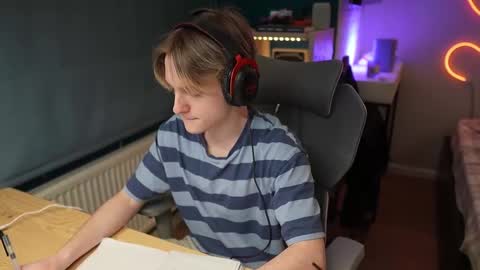 Snapshot of alexycutie chatting on 3, 2, 2026 Alexycutie online show from 3, 2, 2026