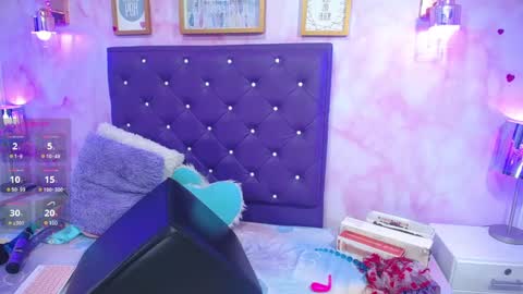 Snapshot of alicceblack8 chatting on 4, 1, 2025 AlicceBlack8 online show from 4, 1, 2025