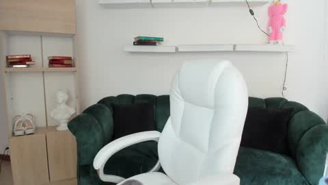 Snapshot of alice23jones chatting on 11, 12, 2024 Alice online show from 11, 12, 2024