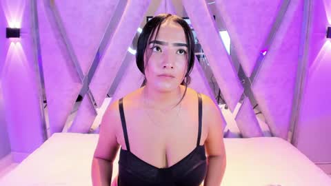 alice_26__ online show from 19, 5, 2026