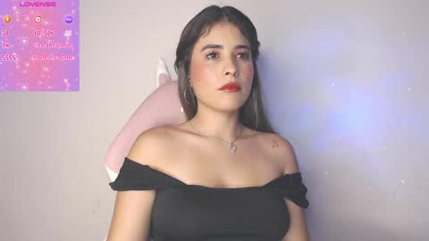 alice_cespedes online show from 25, 5, 2026