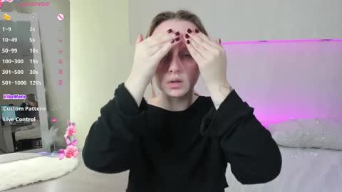 Alice  GMT2 Mon 3-9 AM Tue 3-9 AM Fri 3-9 AM Sat 3-9 AM Sun 3-9 AM online show from 17, 12, 2024