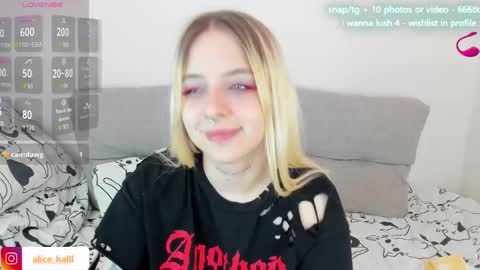 alice_halle online show from 8, 3, 2025