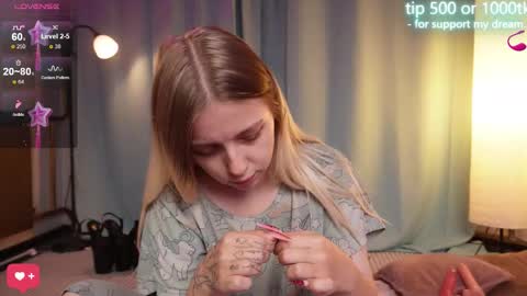 alice_halle online show from 11, 9, 2025