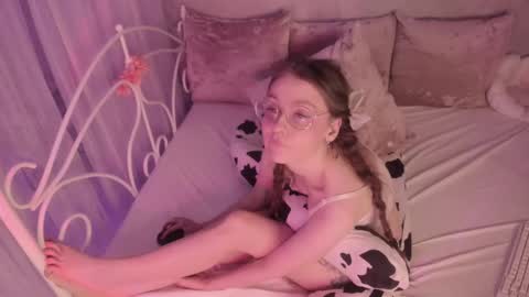 Alice online show from 6, 3, 2025