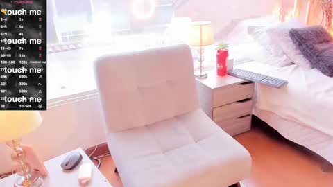 Snapshot of alice_levine chatting on 26, 9, 2025 Alice online show from 26, 9, 2025