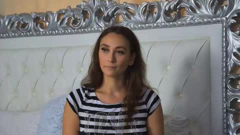 Snapshot of alice_munro chatting on 16, 9, 2025 AliceMunro online show from 16, 9, 2025