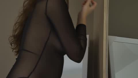 Snapshot of alice_munro chatting on 30, 9, 2025 AliceMunro online show from 30, 9, 2025